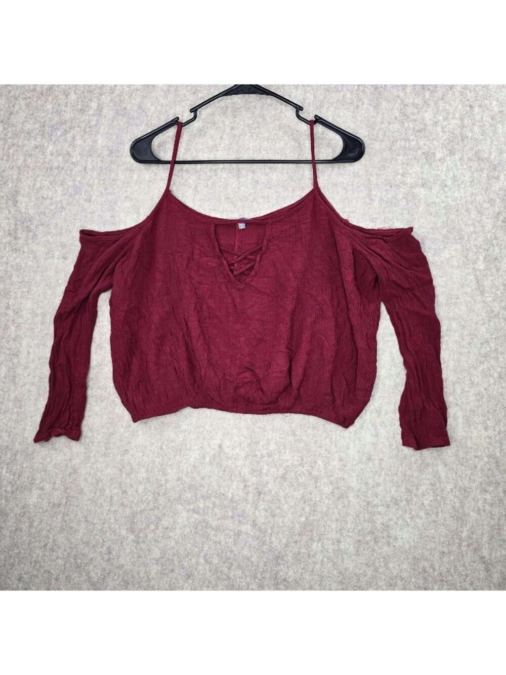 Charlotte Russe Womens Cold Shoulder Burgundy Long Sleeve Top XL Rayon Lattice